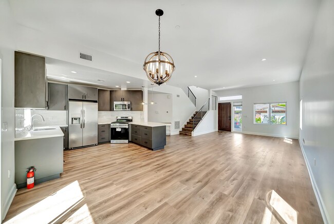 Building Photo - Modern 4-Bedroom Home in Prime West LA | Walkable, Spacious & Move-In Ready
