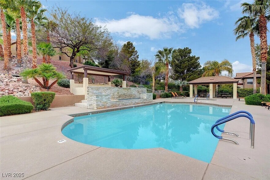 Building Photo - 231 W Horizon Ridge Pky