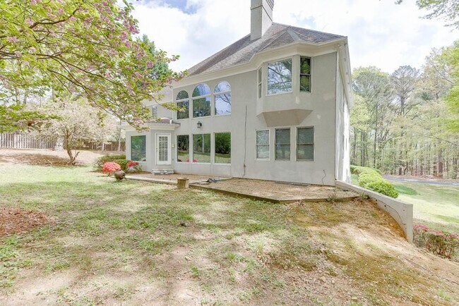Building Photo - 9345 Riverclub Pkwy