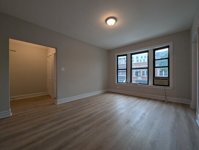 Building Photo - 2640 N Milwaukee Ave