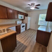 Building Photo - 11649 Chimney Rock Rd