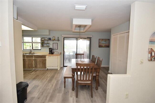 Building Photo - 18 Covington Ln