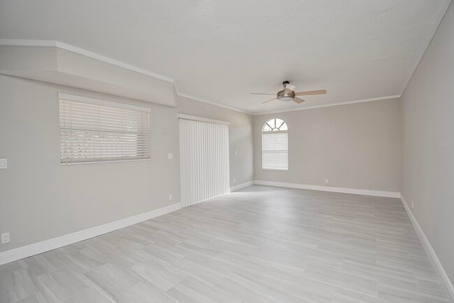Building Photo - 4240 Village B Dr
