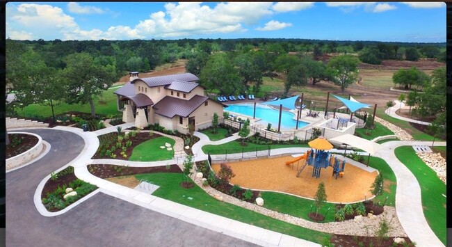 Building Photo - 205 Riverhill Cv