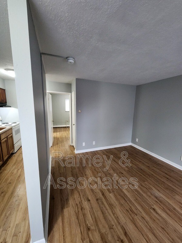 Building Photo - 5301 Milner Rd