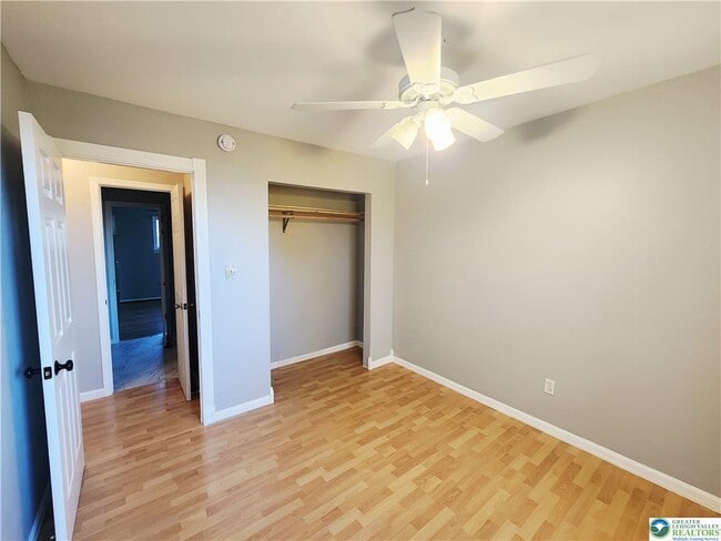 Building Photo - 241 Willow St