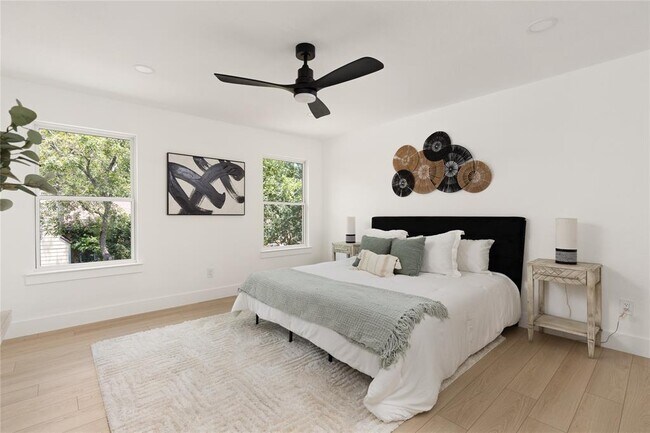 Building Photo - 8708 Cretys Cove
