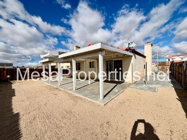 Building Photo - 16953 Sorrento Ln