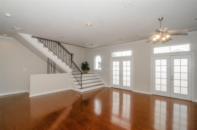 Building Photo - 1504 Birdsall St