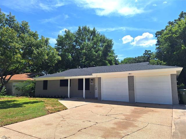 Building Photo - 8100 Cross Dr