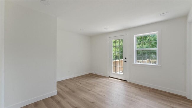 Building Photo - 1580 Jones Ln