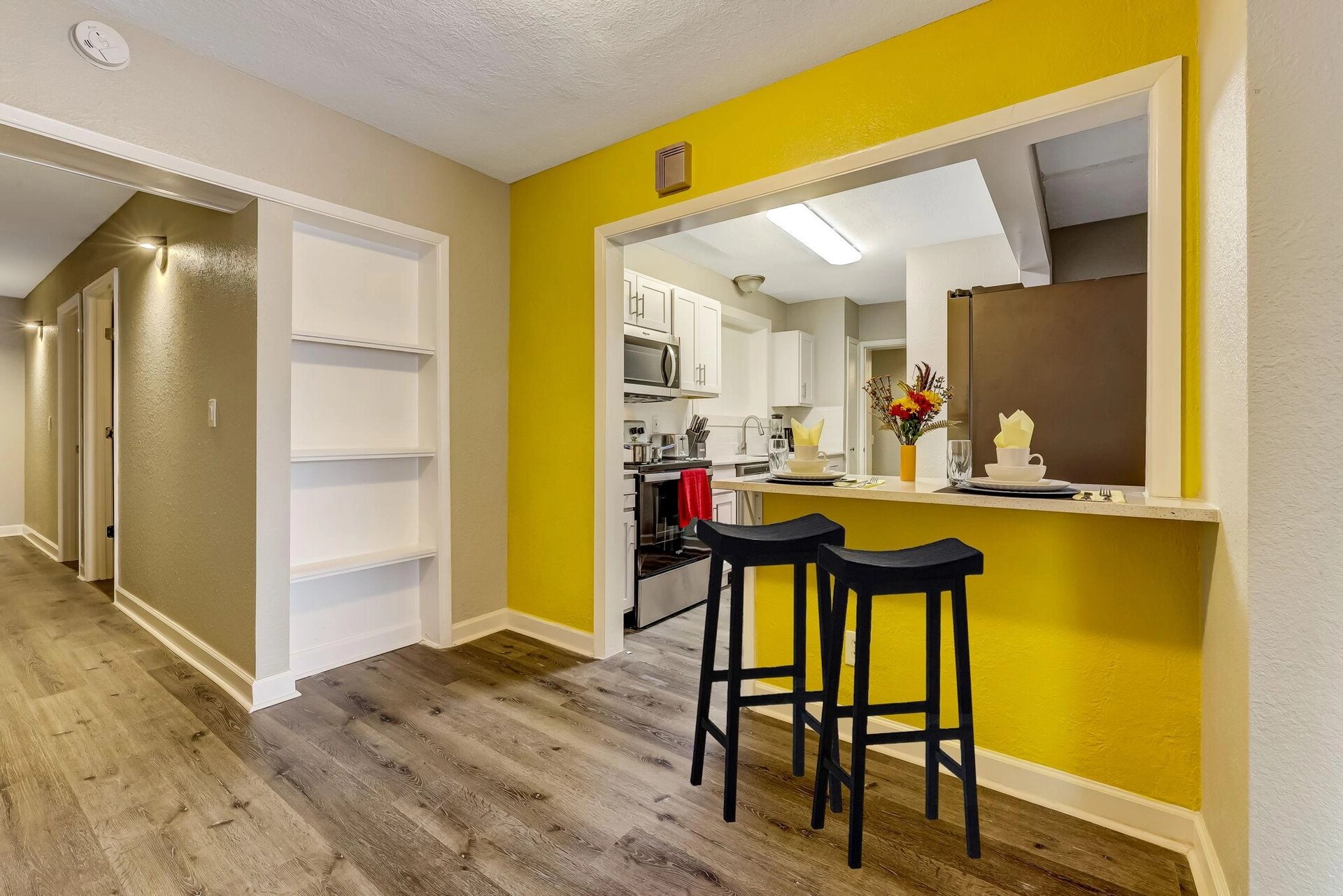 Building Photo - 6105 Duke Rd