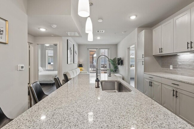 Building Photo - 5820 1/2 Cameron Rd