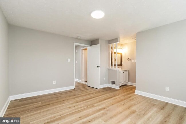 Building Photo - 3380 Longbow Ct