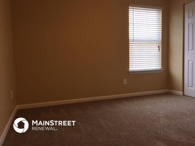 Building Photo - 5485 Hilltop Pass