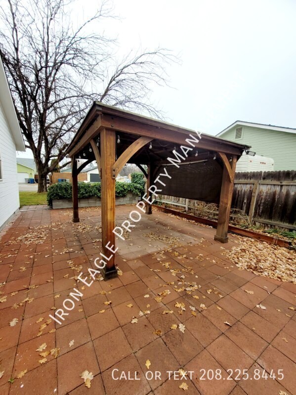 Building Photo - 95 N Cimarron Ct