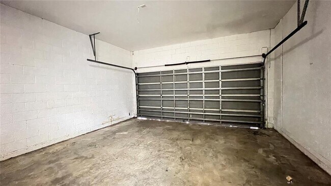 Building Photo - 143 Vizcay Way