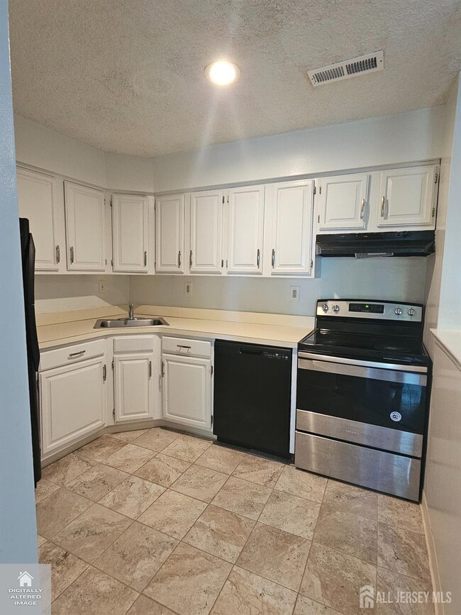Building Photo - 2307 Aspen Dr