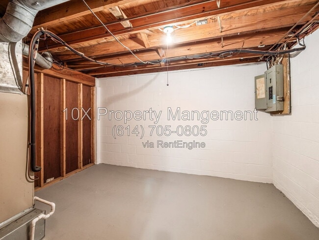 Building Photo - 8235 Goldsmith Dr