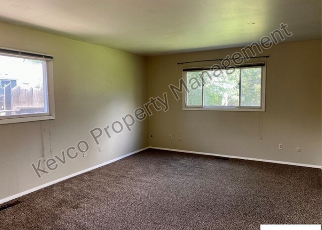 Building Photo - Awesome Four Bedroom Home by CSU Campus!