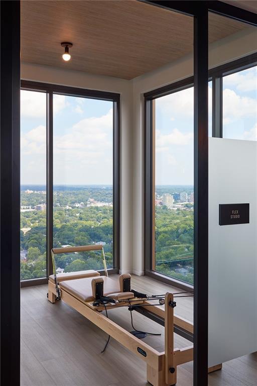 Building Photo - 1081 Juniper St NE