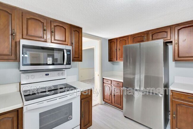 Building Photo - 321 Shaftesbury Ln