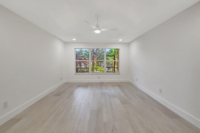 Building Photo - 11287 Vivero Ave