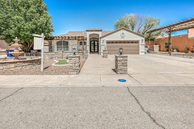 Building Photo - 5948 Anapaula Dr