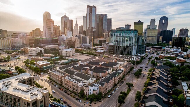 Building Photo - 2186 Aylesport Dr