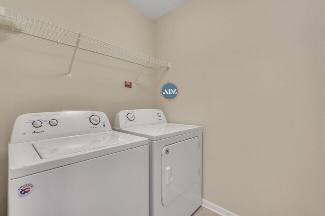 Building Photo - Beautiful Home in Seagrass Station