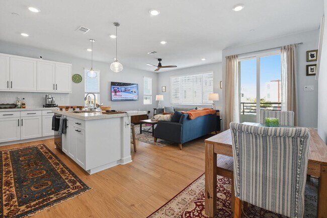 Building Photo - 2361 Acara Cir