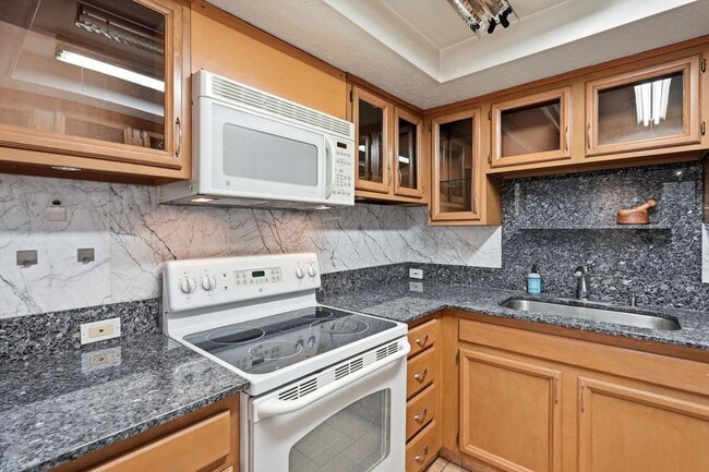 Building Photo - 3002 N 70th St