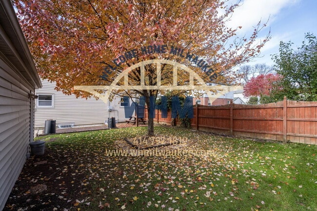 Building Photo - 2526 S 96th St