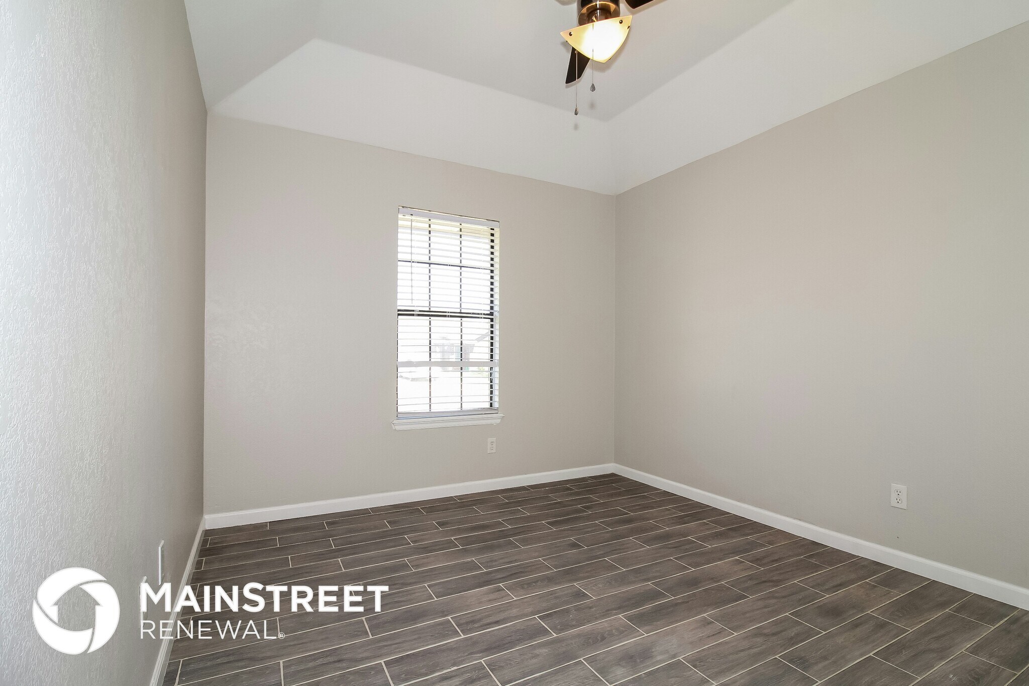 Building Photo - 6004 SE 85th St