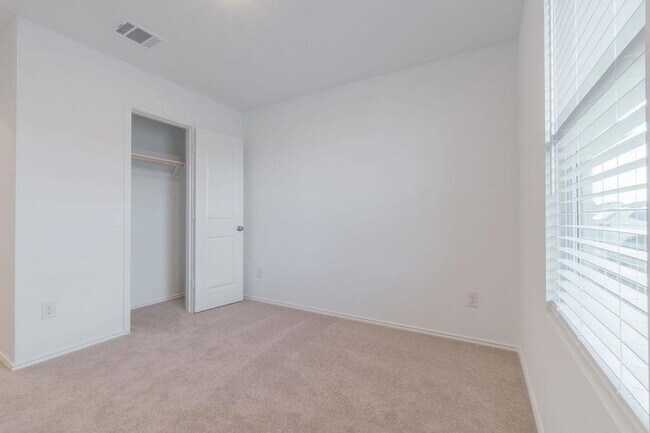 Building Photo - 216 Little Sparklers Lp