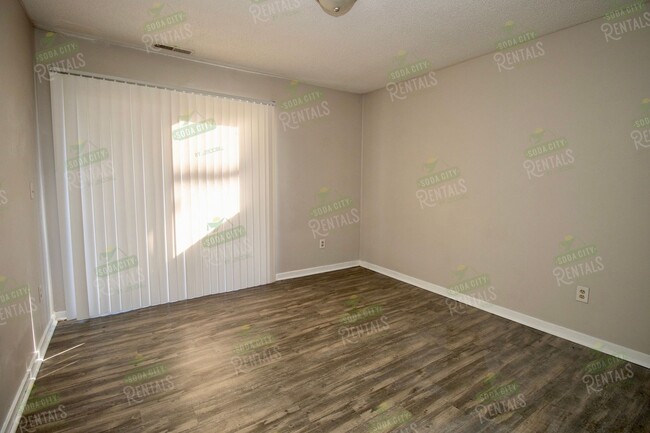 Building Photo - 2 Bedroom, 2 Bath Condo at Village Creek -...