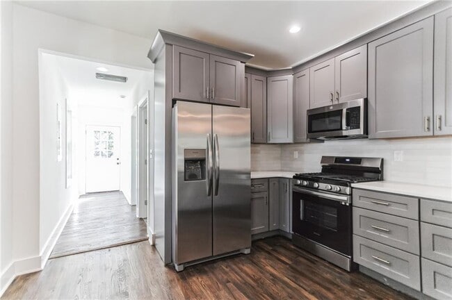 Building Photo - 1252 Epworth St SW