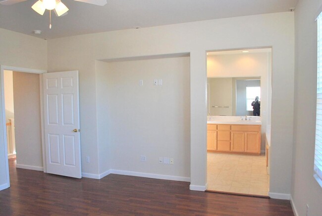 Building Photo - Bright 2 Story Home In Great Dublin Ranch ...