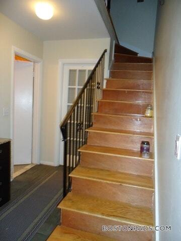 Building Photo - 49 Symphony Rd