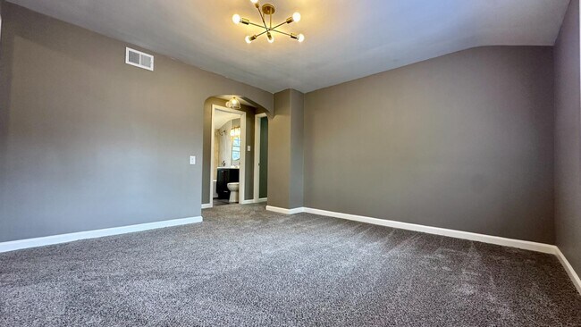 Building Photo - 4951 N 36th St