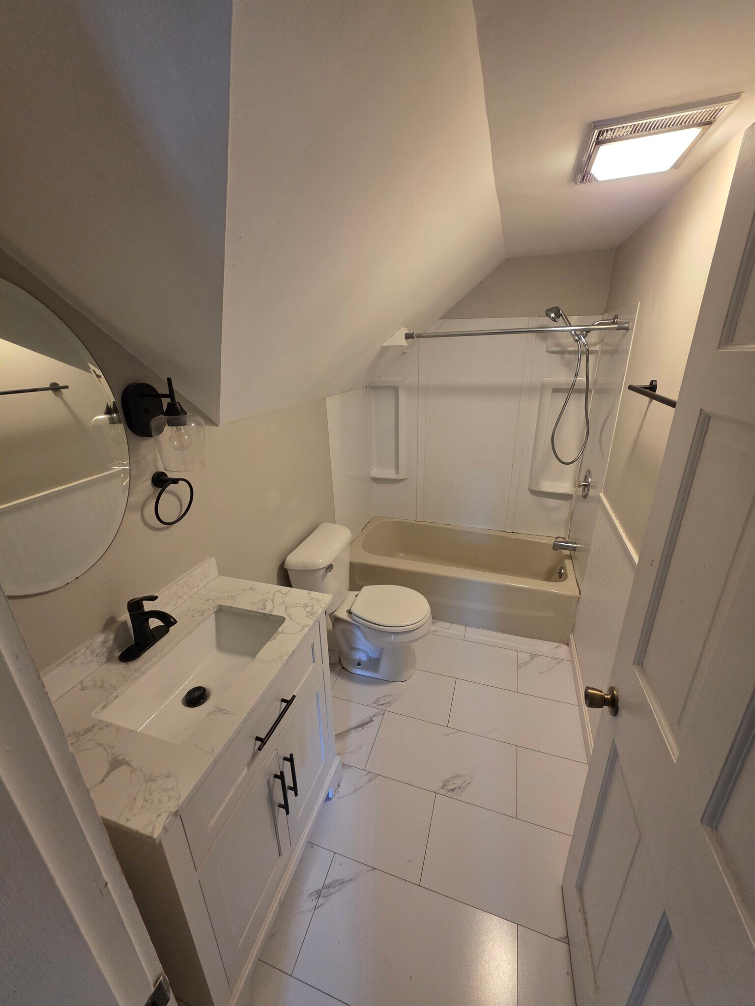 Building Photo - 176 US Route 1