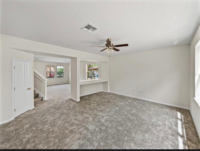 Building Photo - 143 Alfani St