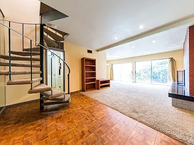 Building Photo - 2704 San Pedro St