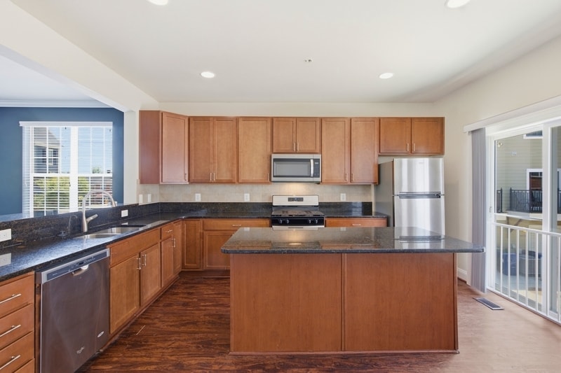 Building Photo - 300 Camillia Pl