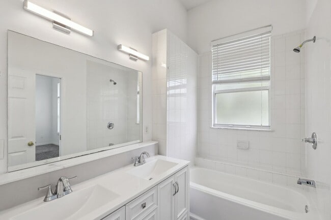 Building Photo - SPECIAL: WAIVING $250 ADMIN FEE on this 3 Bedroom, 2 Bath with Private Balcony off Primary Bedroo...