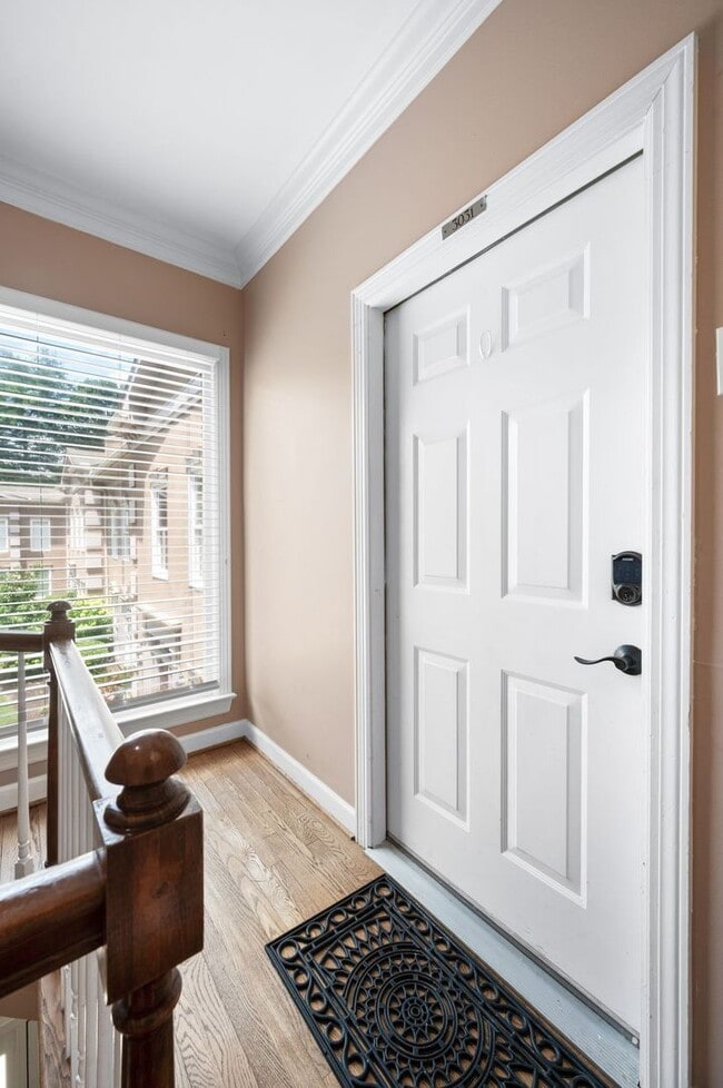 Building Photo - Charming 2BR/2BA condo in Green Hills!