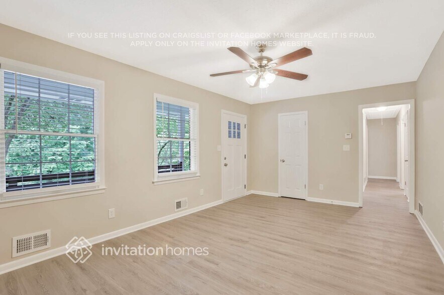Building Photo - 1732 Virginia Cir