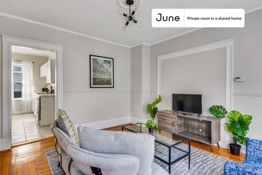Building Photo - Room in Shared 3 bed/1 bath home in Somerville