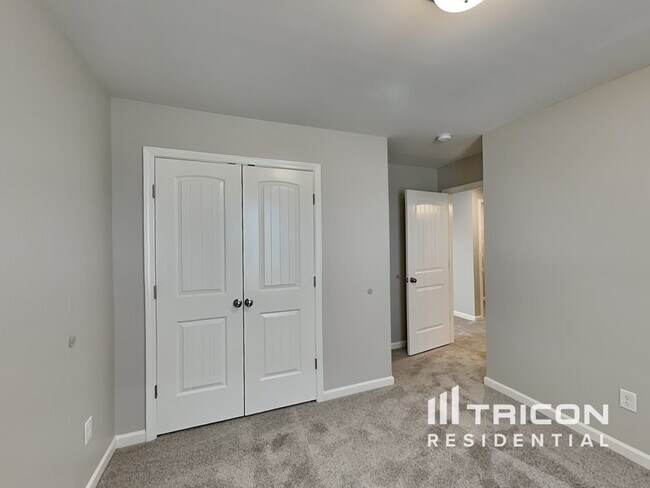 Building Photo - 2035 Neill Ln