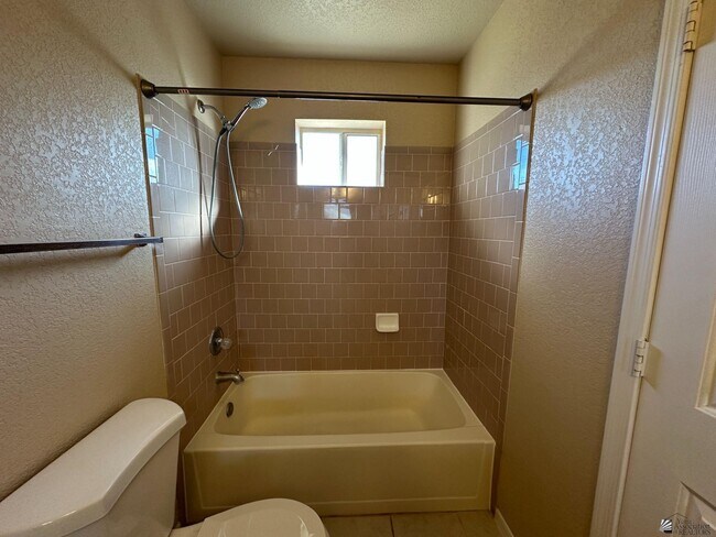 Building Photo - 11387 E 26th St